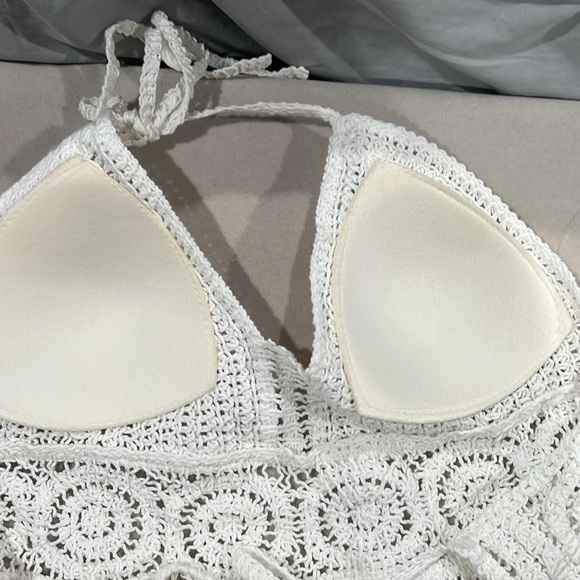 yarn top with adjustable strings on neck and back padded cups - Picture 3 of 4